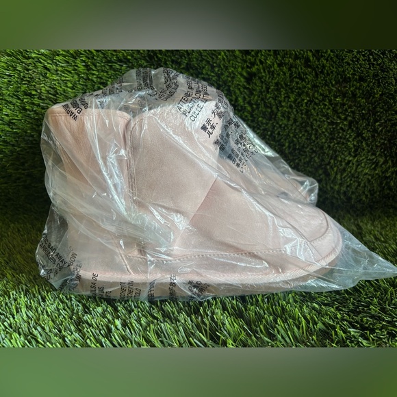 🩷🩷Old Navy Women's Pink Winter Boots size #8.5🩷🩷 - Picture 10 of 11